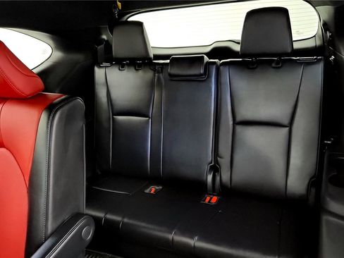 Used 2023 Toyota Highlander XSE image 22