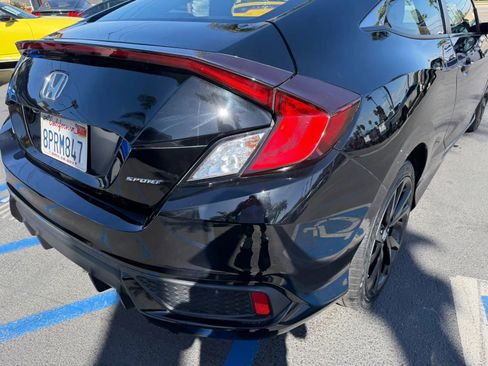 Used 2020 Honda Civic Sport image 9