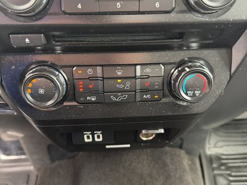 Used 2018 Ford F150 XLT w/ Equipment Group 302A Luxury AWD/4WD image 25