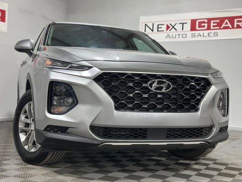 Used 2020 Hyundai Santa Fe SE image 4