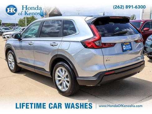 Used 2024 Honda CR-V EX image 3