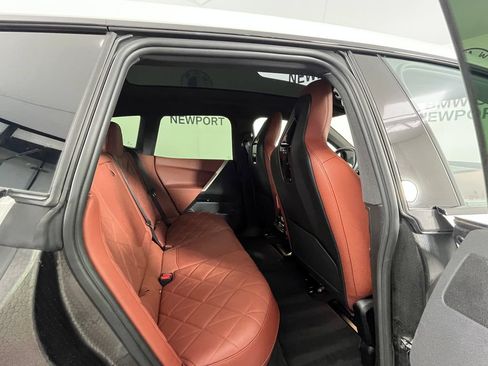 Used 2023 BMW iX xDrive50 w/ Sport Package AWD/4WD image 22