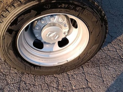 New 2024 RAM 5500 Tradesman image 28