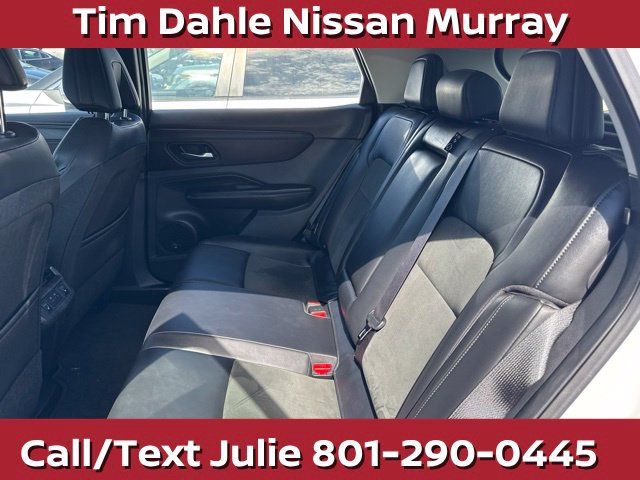Used 2024 Nissan Ariya AWD image 23