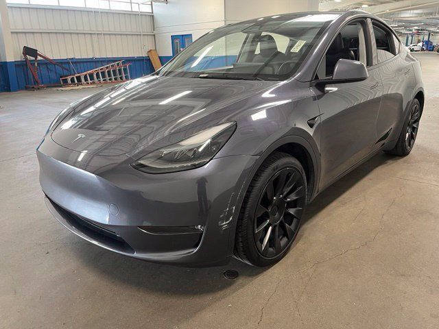 Used 2023 Tesla Model Y Long Range AWD/4WD image 7