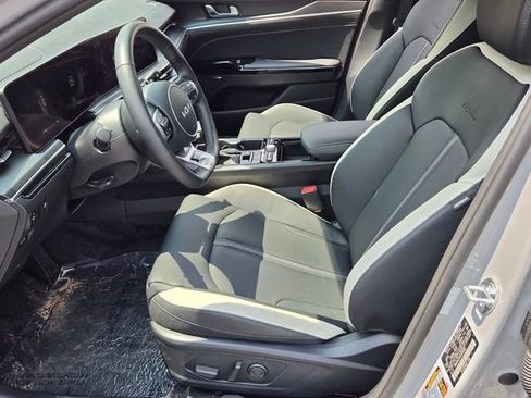 Used 2025 Kia K5 GT-Line w/ GT-Line Premium Package FWD image 10