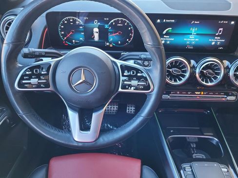 Certified 2022 Mercedes-Benz GLB 250 4MATIC image 25