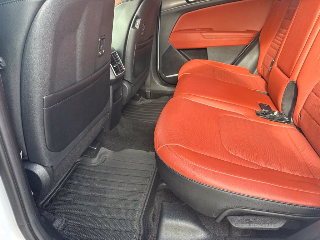 Used 2026 Kia Sportage SX AWD/4WD image 39