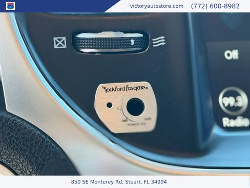Used 2017 Chrysler 300 Limited AWD/4WD image 28