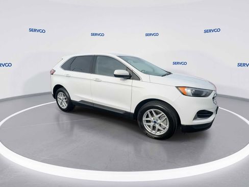 Used 2022 Ford Edge SEL image 2