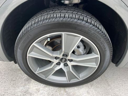 Used 2025 Audi Q5 2.0T Premium image 11