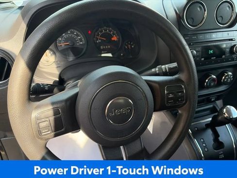 Used 2017 Jeep Patriot Sport w/ Power Value Group FWD image 14