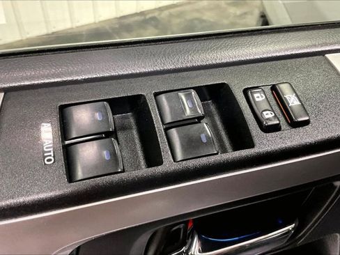 Used 2022 Toyota 4Runner Limited AWD/4WD image 40