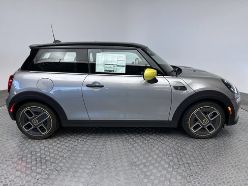 Used 2024 MINI Cooper SE FWD image 10