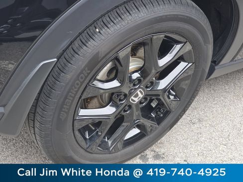 Certified 2025 Honda HR-V Sport image 13