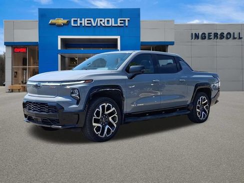 Used 2025 Chevrolet Silverado EV RST AWD/4WD image 34