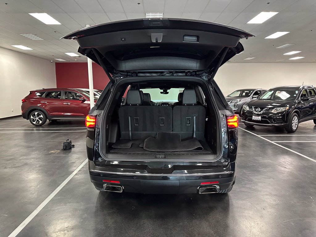 Used 2022 Chevrolet Traverse Premier w/ Redline Edition AWD/4WD image 29