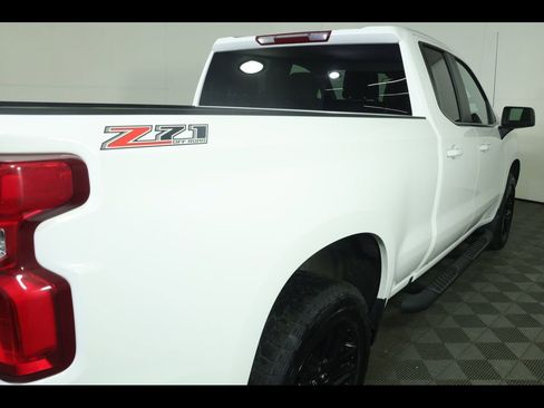 Used 2023 Chevrolet Silverado 1500 RST w/ Z71 Off-Road Package AWD/4WD image 21