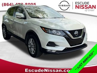 Used 2021 Nissan Rogue Sport SV video 1