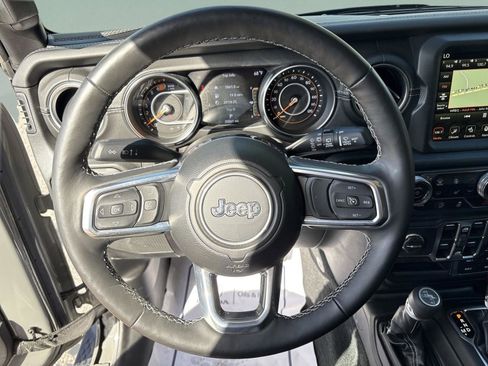 Used 2023 Jeep Wrangler Sahara w/ Cold Weather Group image 12