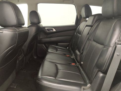 Used 2017 Nissan Pathfinder SL w/ SL Tech Package FWD image 18