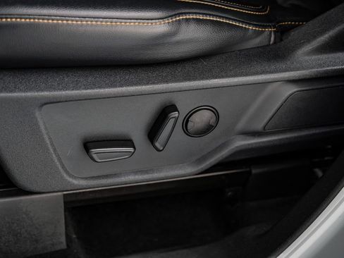 Used 2024 Ford Bronco Badlands image 47