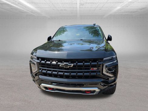 Used 2025 Chevrolet Tahoe Z71 w/ Comfort Package AWD/4WD image 26