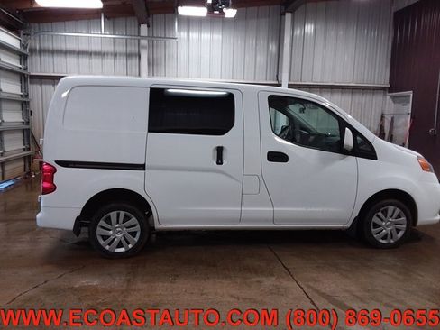 Used 2018 Nissan NV200 SV w/ Navigation Package image 3
