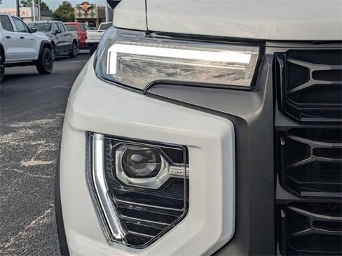 New 2026 GMC Canyon Elevation image 10