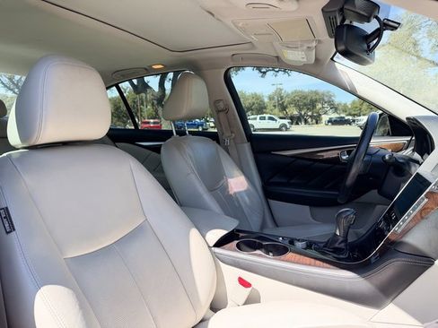 Used 2015 INFINITI Q50 Premium w/ Deluxe Touring Package image 14