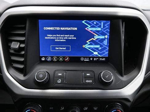 Used 2023 GMC Acadia SLT w/ Preferred Package FWD image 22