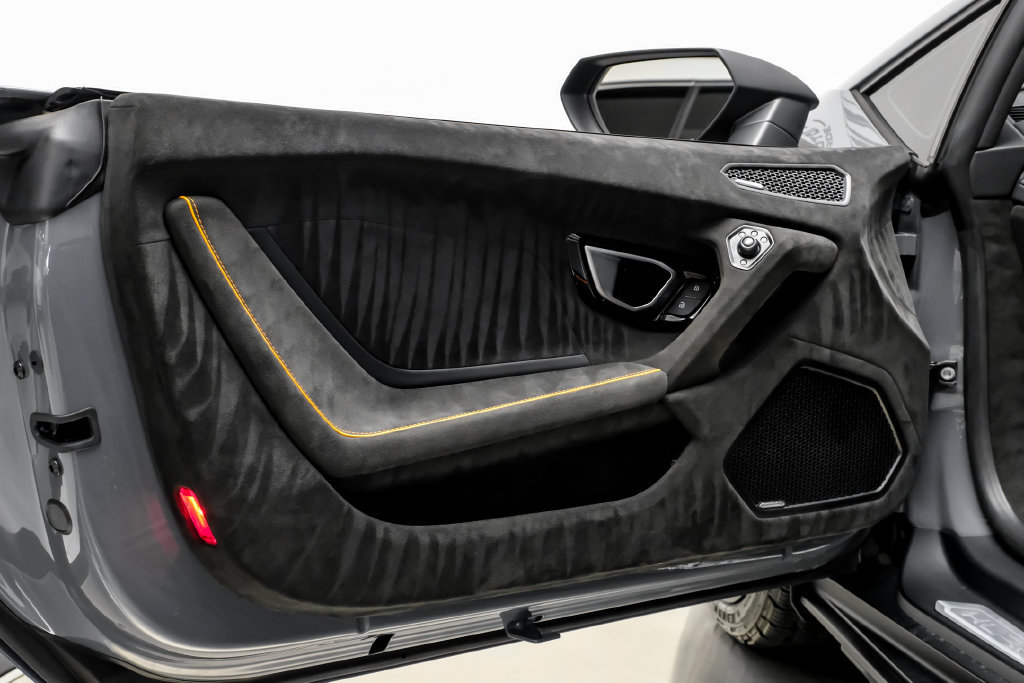 Used 2024 Lamborghini Huracan Sterrato AWD/4WD image 30