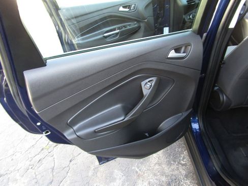 Used 2016 Ford C-MAX SE image 27