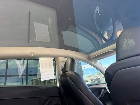 Used 2023 Tesla Model Y Performance AWD/4WD image 16