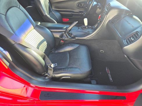 Used 2003 Chevrolet Corvette Z06 w/ Memory Package, 3 Drivers image 18