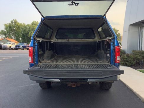 Used 2015 Ford F150 XLT AWD/4WD image 6
