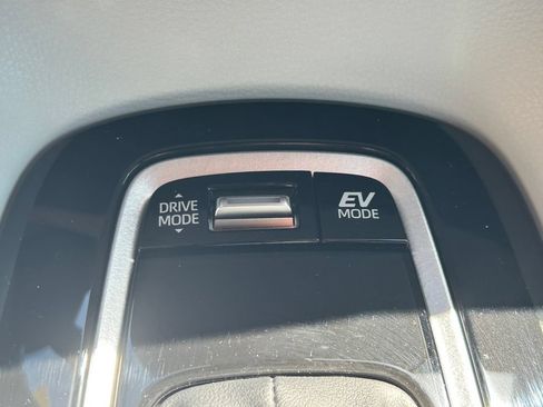 Used 2026 Toyota Corolla SE AWD/4WD image 26