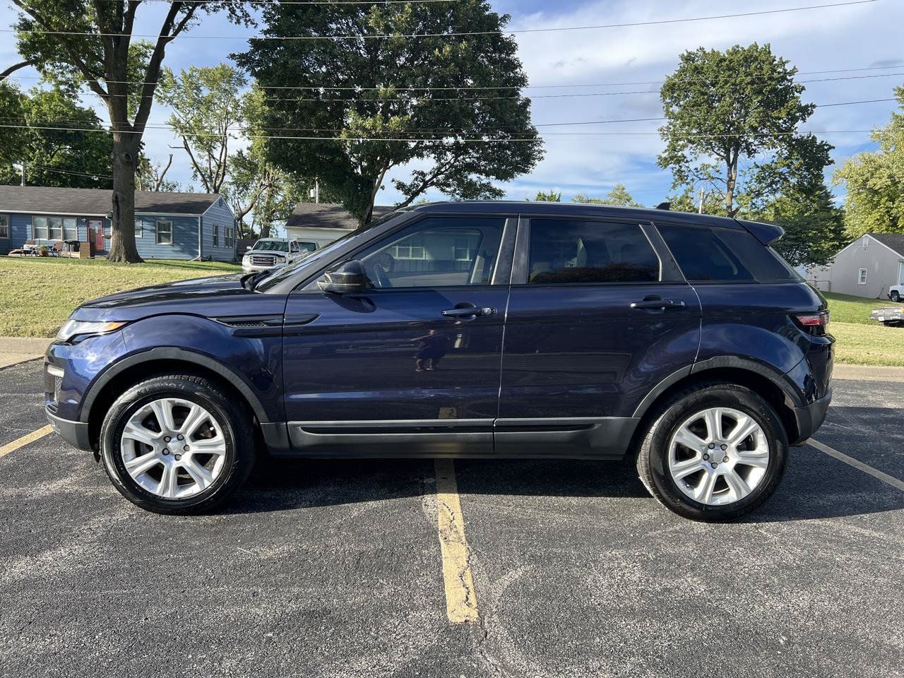 Used 2016 Land Rover Range Rover Evoque SE Premium AWD/4WD image 2