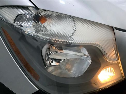 Used 2017 Mercedes-Benz Sprinter 2500 image 28