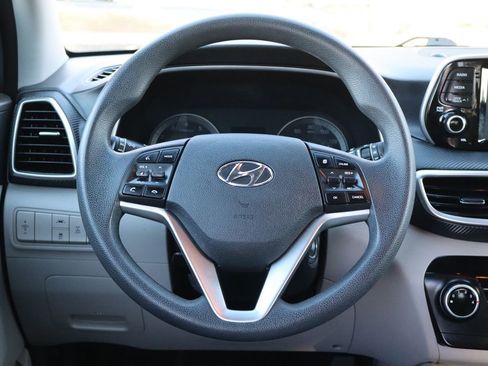 Used 2019 Hyundai Tucson SE image 18