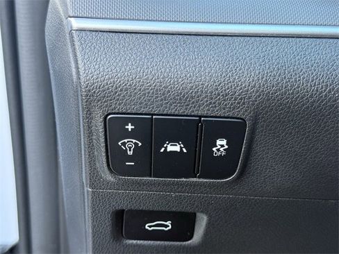 Used 2022 Kia K5 LXS image 23