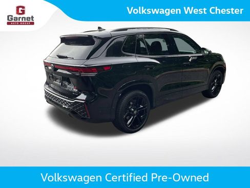 Certified 2025 Volkswagen Tiguan SE R-Line AWD/4WD image 5