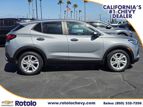 Used 2023 Buick Encore GX Preferred w/ Cold Weather Comfort Package FWD image 8