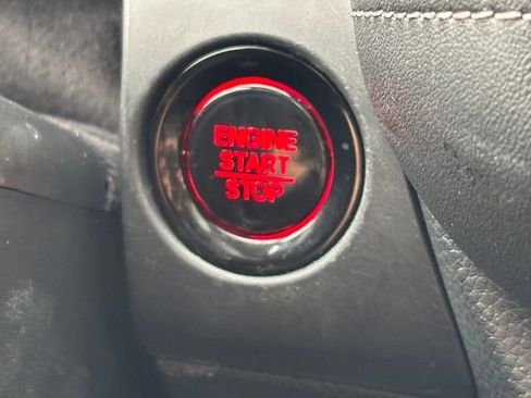 Used 2024 Honda HR-V EX-L image 13