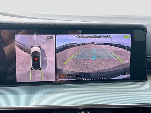 New 2025 Nissan Murano SL image 14