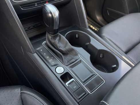 Used 2021 Volkswagen Atlas SE FWD image 19