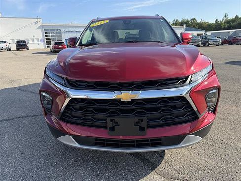 Used 2024 Chevrolet Blazer LT w/ Sound & Technology Package AWD/4WD image 2