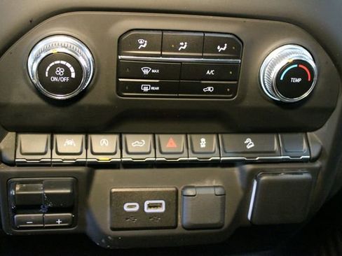 Used 2025 GMC Sierra 1500 Pro w/ Graphite Edition AWD/4WD image 19