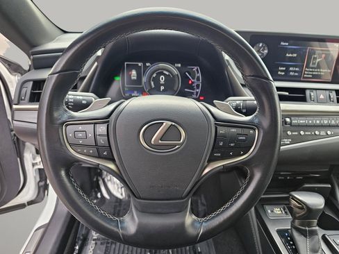 Used 2019 Lexus ES 300h 300h image 6