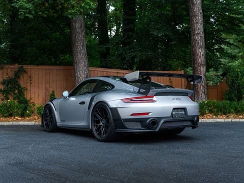 Used 2018 Porsche 911 GT2 RS image 6